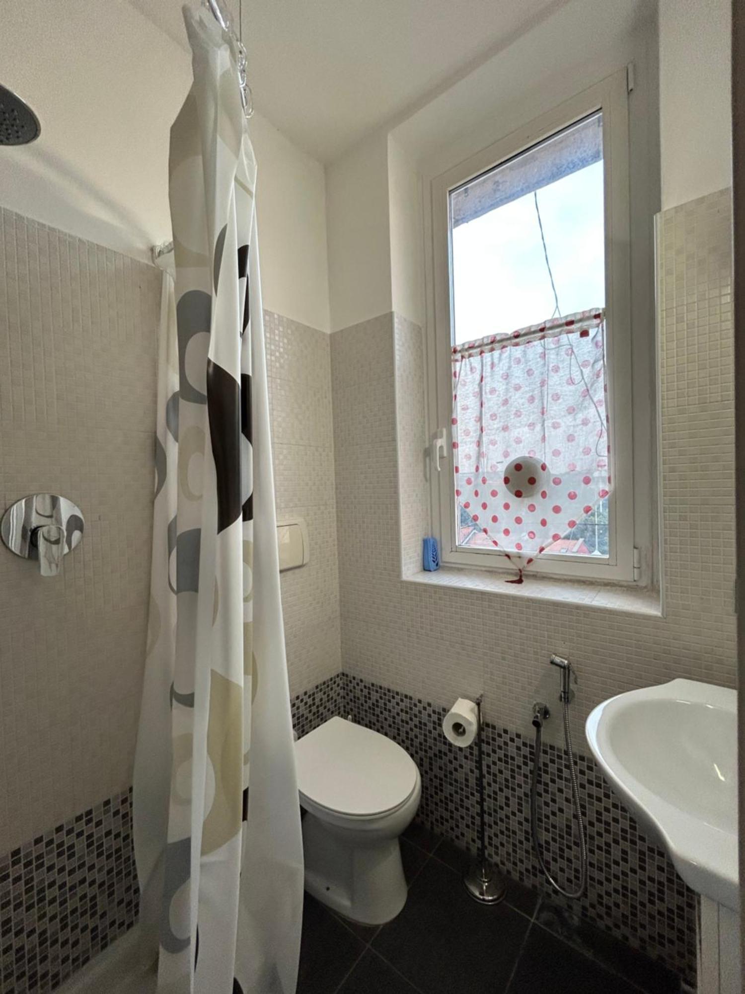 Appartement In Zona Loreto Vicino Metro Mm1 E Mm2 - Lippino Milaan